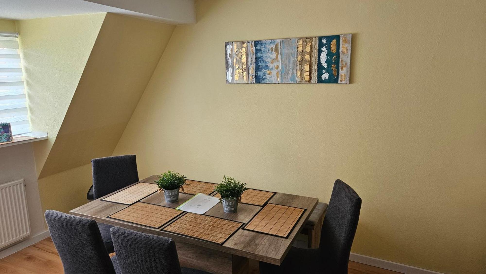 Lehmann Apartment *